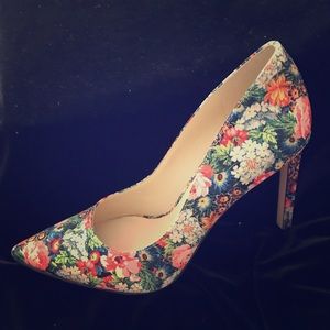 Flower print 👠